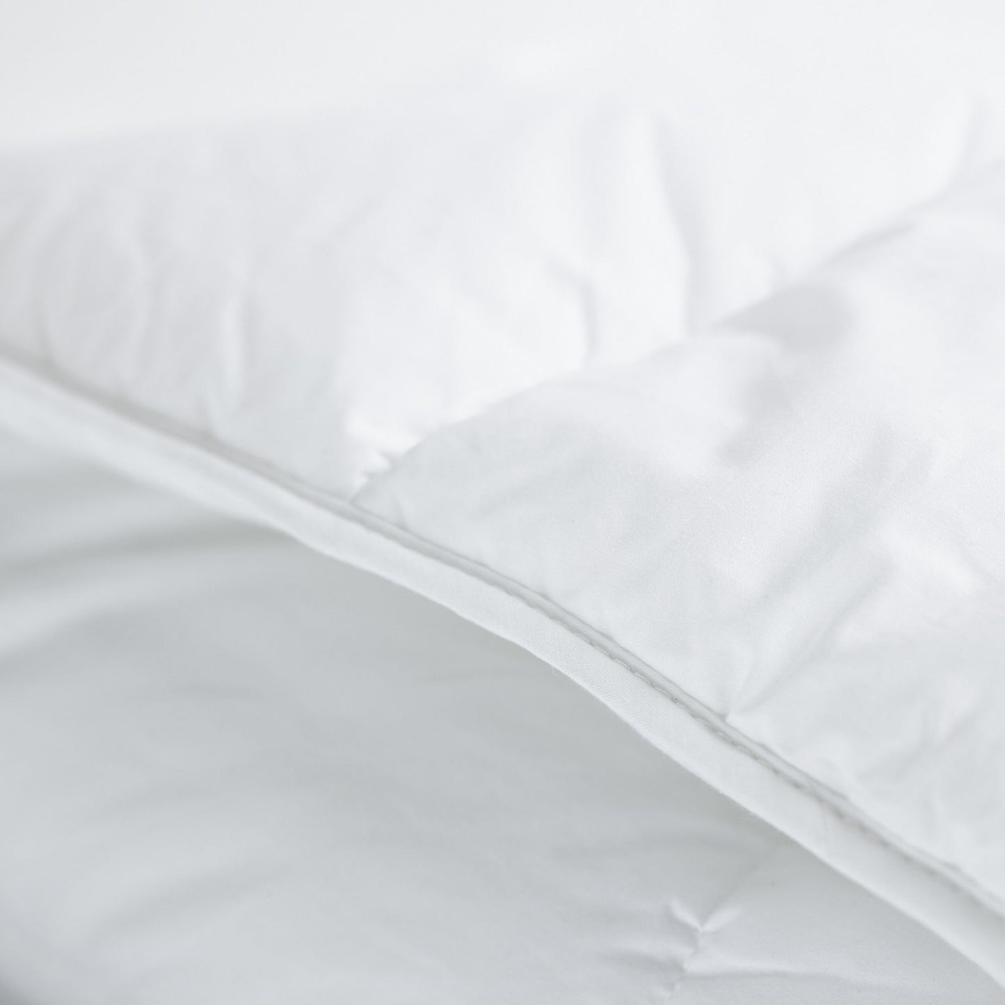 Hospitality Vegan-Smart-Down Duvet Detail