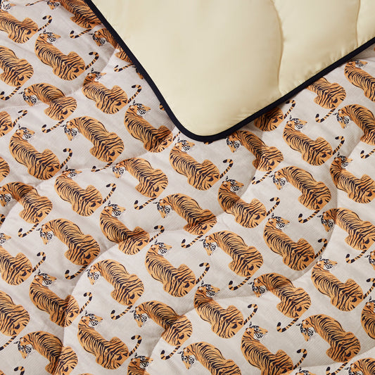 Night Lark Wild Tigers Coverless Duvet Close Up