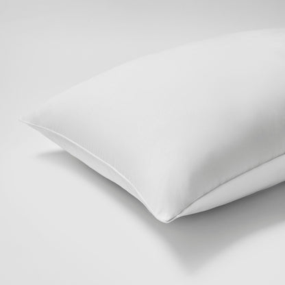 spundown washable medium pillow close up